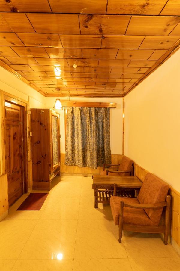 Holiday Home International -Vivaan Stays Manāli Exteriör bild