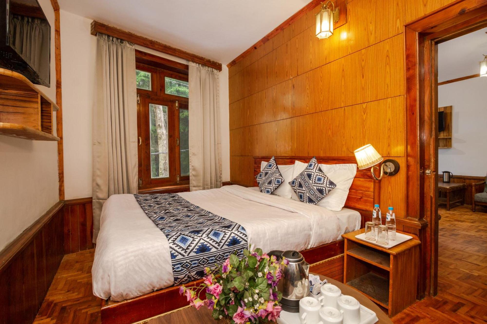 Holiday Home International -Vivaan Stays Manāli Exteriör bild